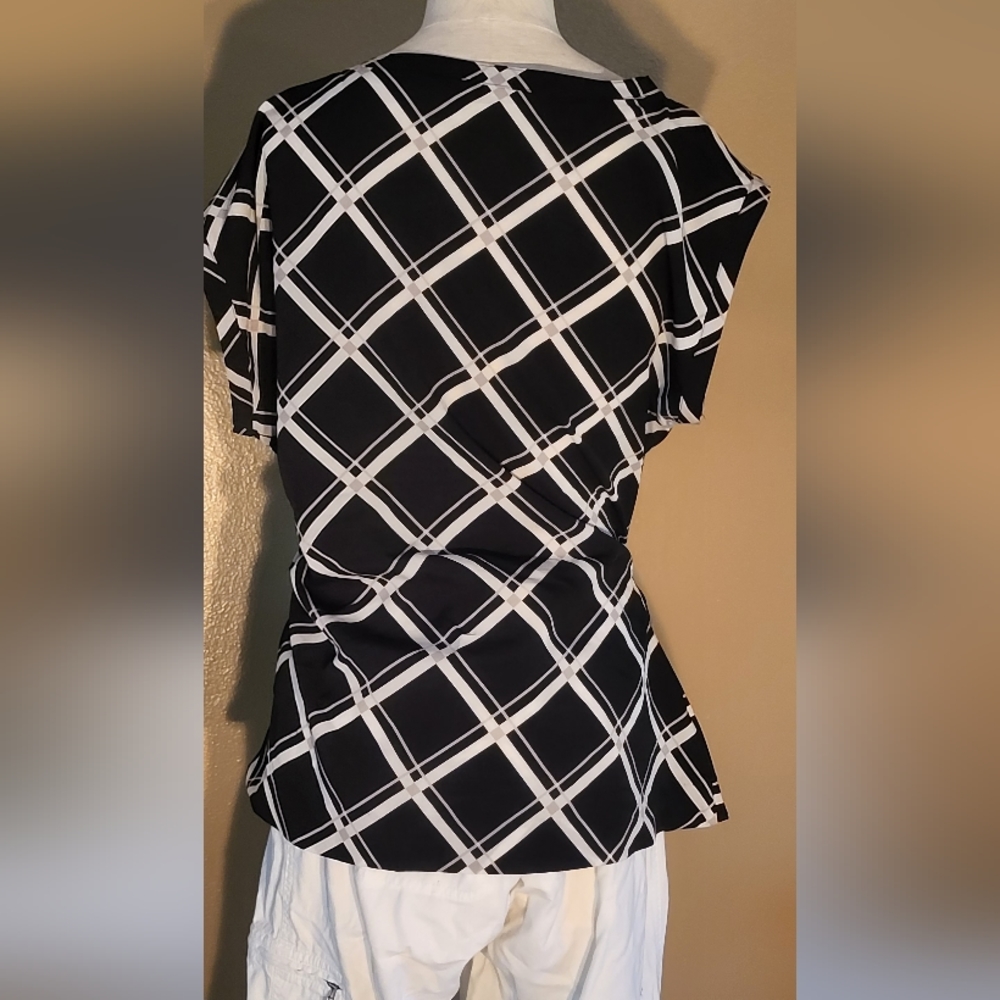 Wrap blouse - Picture 2 of 7